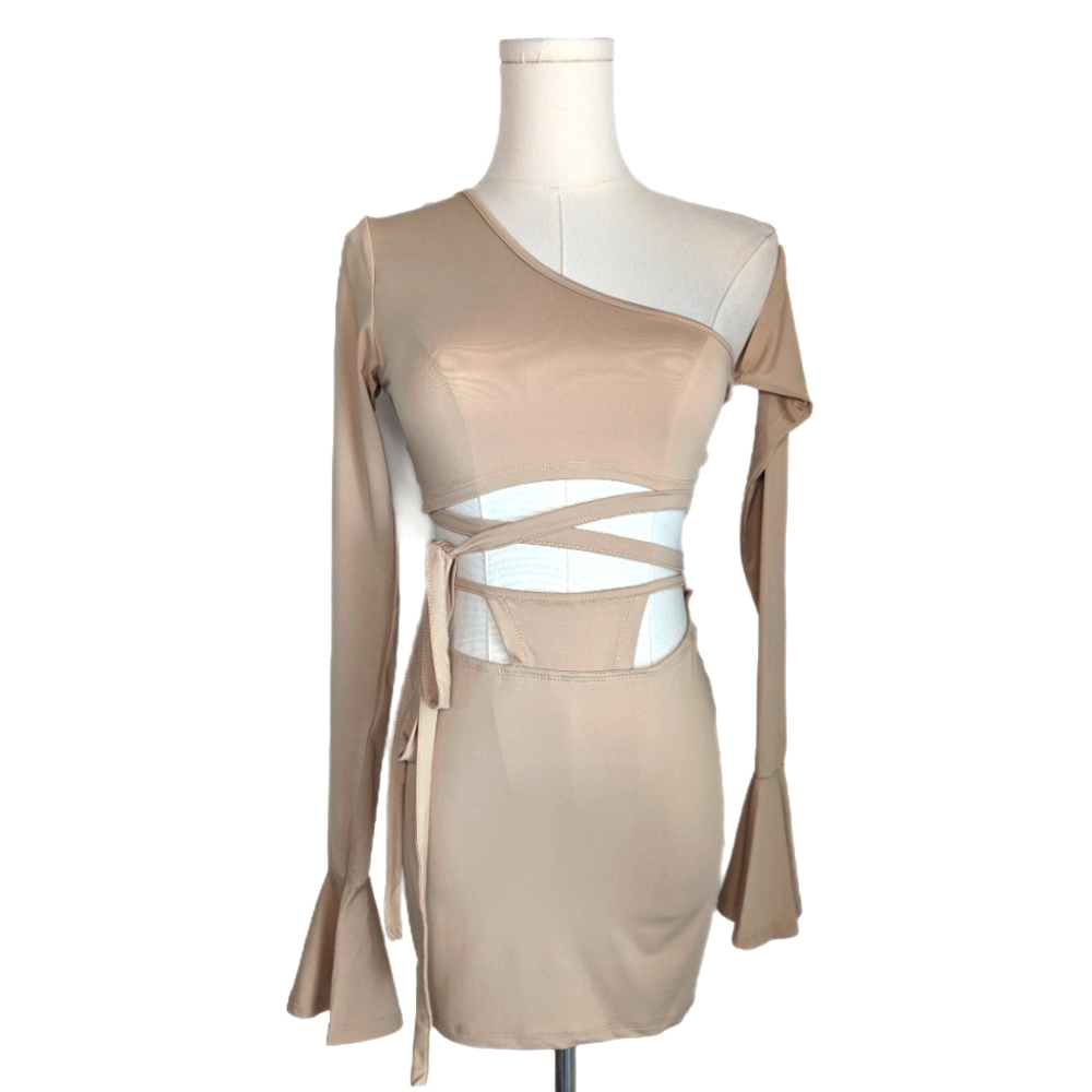 Beige asymmetrical tie crop top and mini skirt set